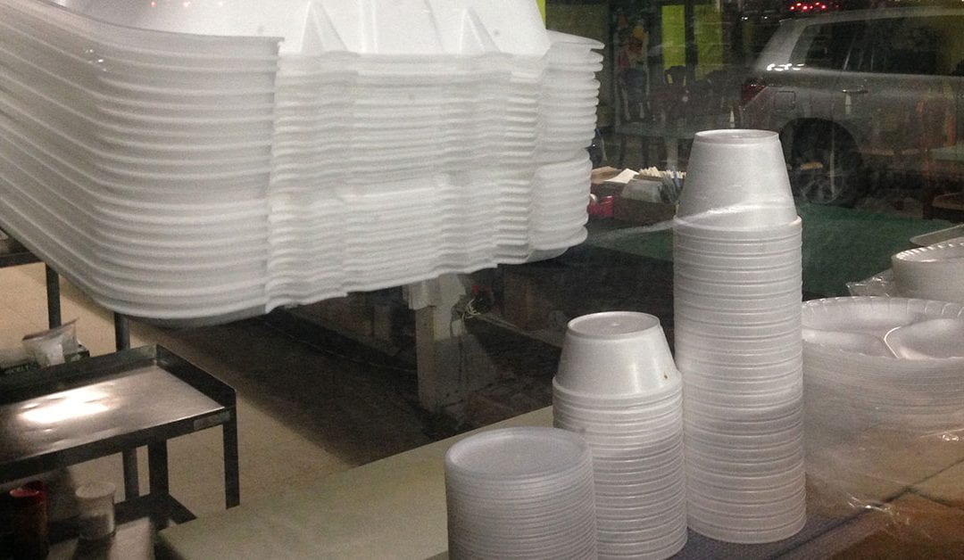 Government targets polystyrene meat trays, takeaway containers in bid to cut waste